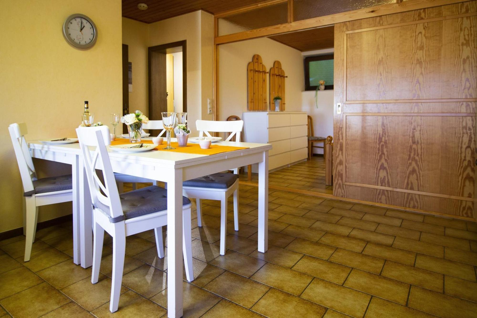 Bad Wünnenberg Ferienwohnung "Kirchblick" Im Ferienhaus Blumenhain מראה חיצוני תמונה