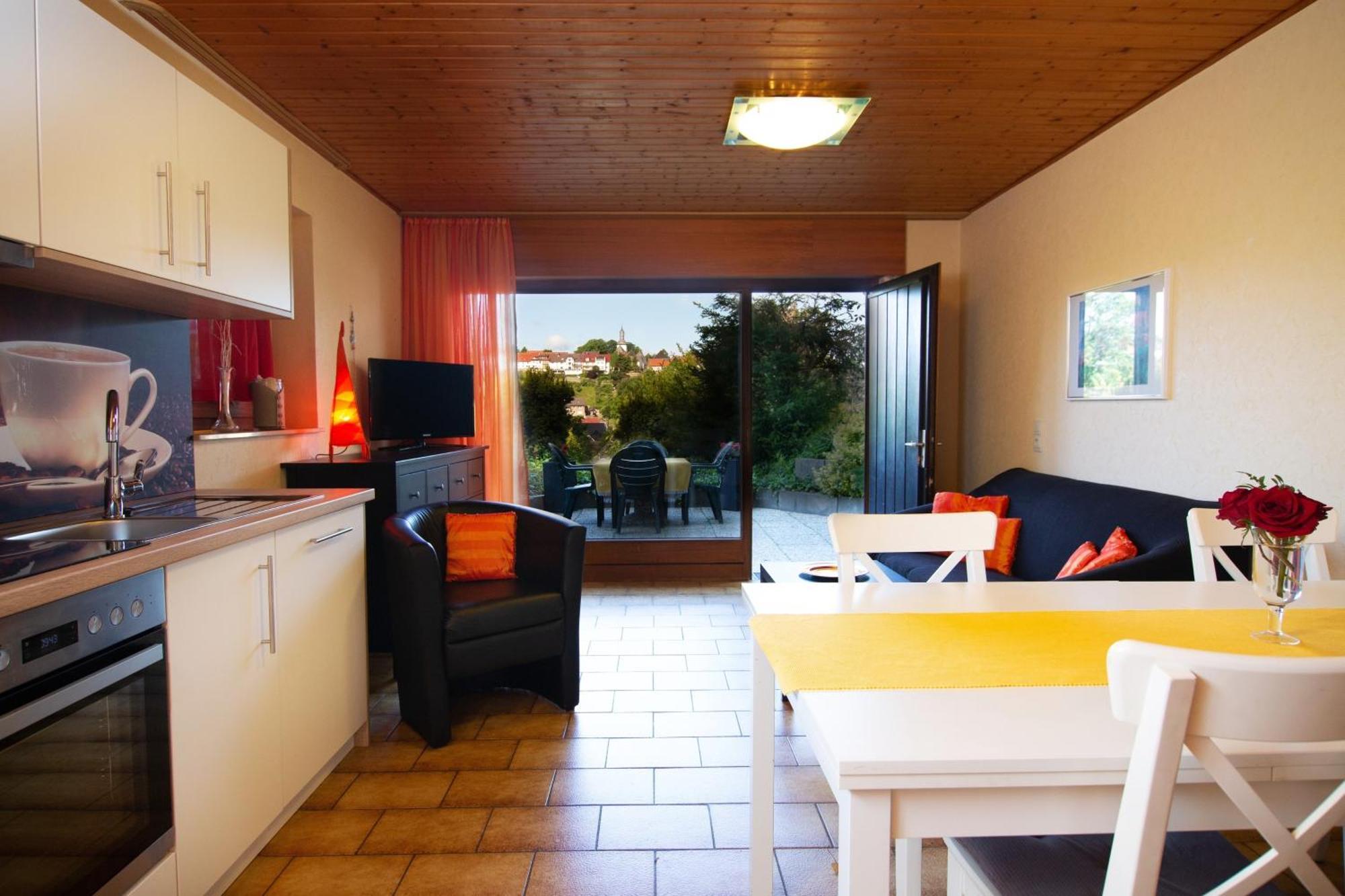 Bad Wünnenberg Ferienwohnung "Kirchblick" Im Ferienhaus Blumenhain מראה חיצוני תמונה