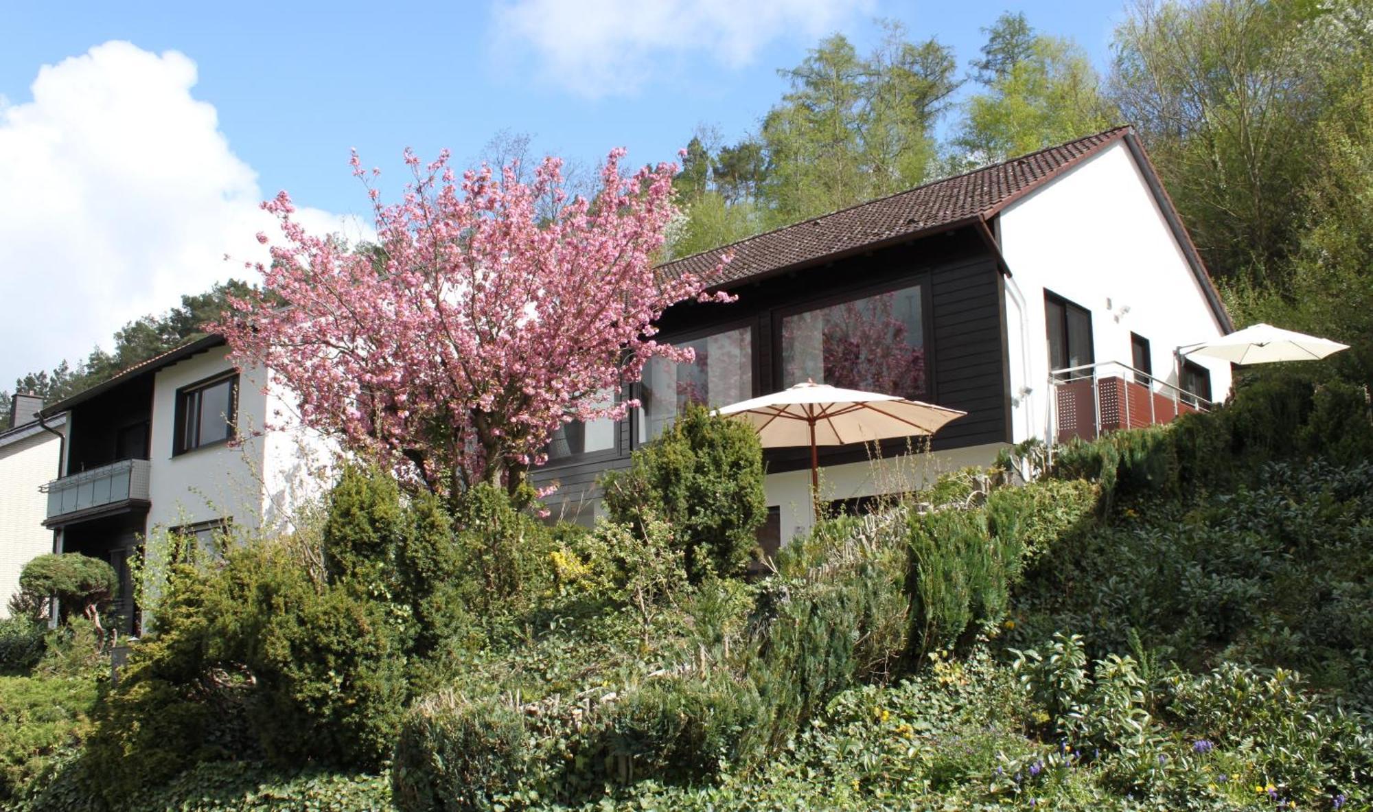 Bad Wünnenberg Ferienwohnung "Kirchblick" Im Ferienhaus Blumenhain מראה חיצוני תמונה
